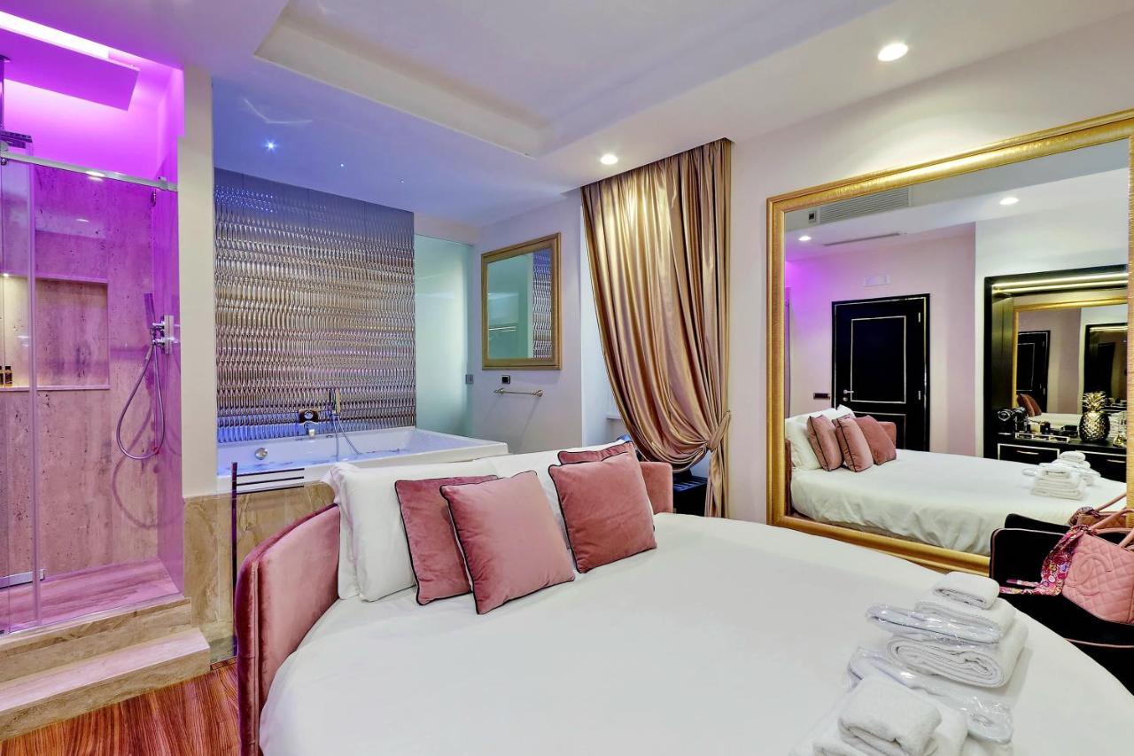 רומא Spanish Hills Collection Luxury Suites & Jacuzzi מראה חיצוני תמונה