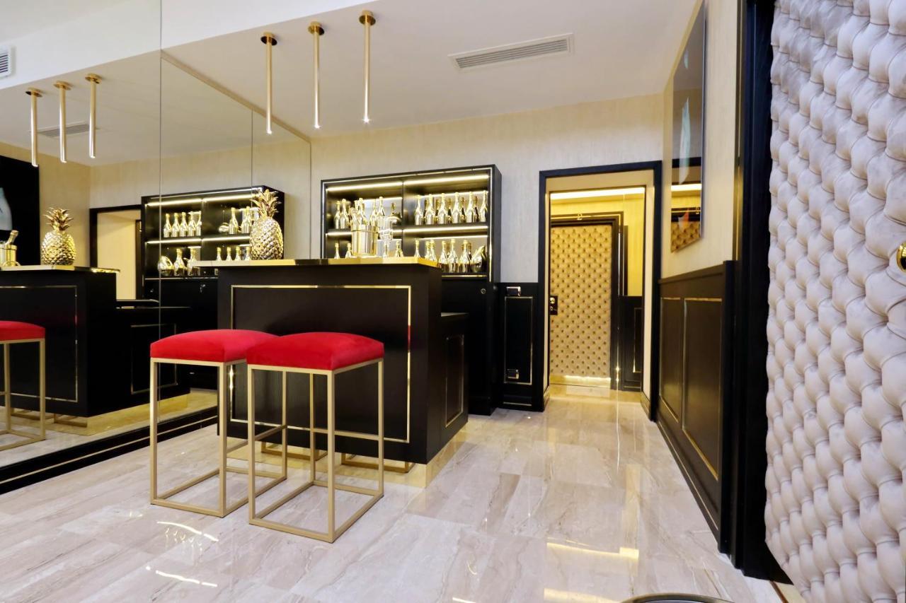 רומא Spanish Hills Collection Luxury Suites & Jacuzzi מראה חיצוני תמונה