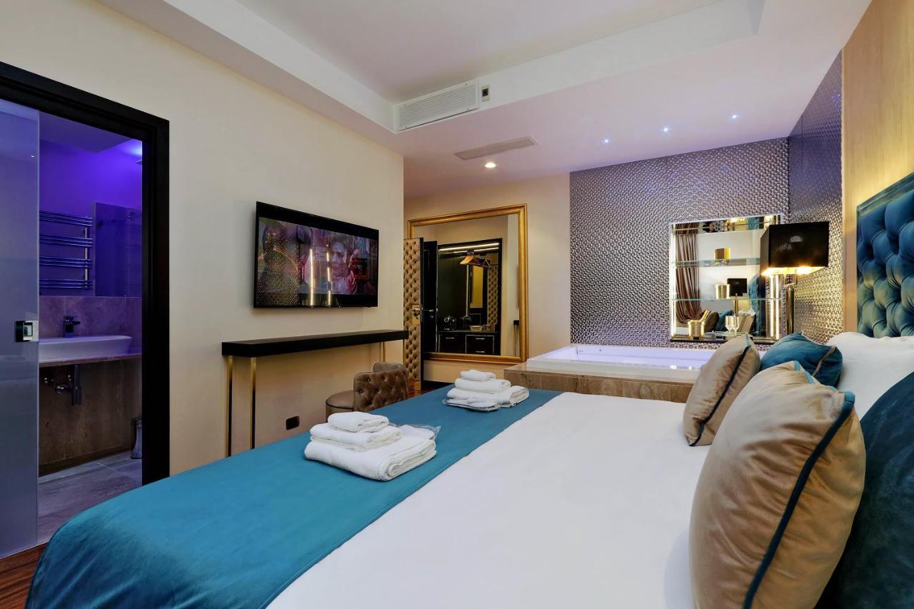 רומא Spanish Hills Collection Luxury Suites & Jacuzzi מראה חיצוני תמונה